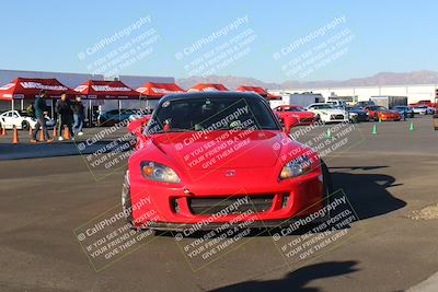 media/Nov-19-2022-Speed Ventures (Sat) [[eb5c8f9508]]/Around the Pits/Pre Grid Green/